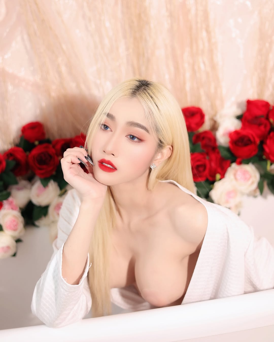Nisa Khamarat (กุ๊งกิ๊ง) สาว Onlyfans สุดน่ารักและเซ็กซี่ 12