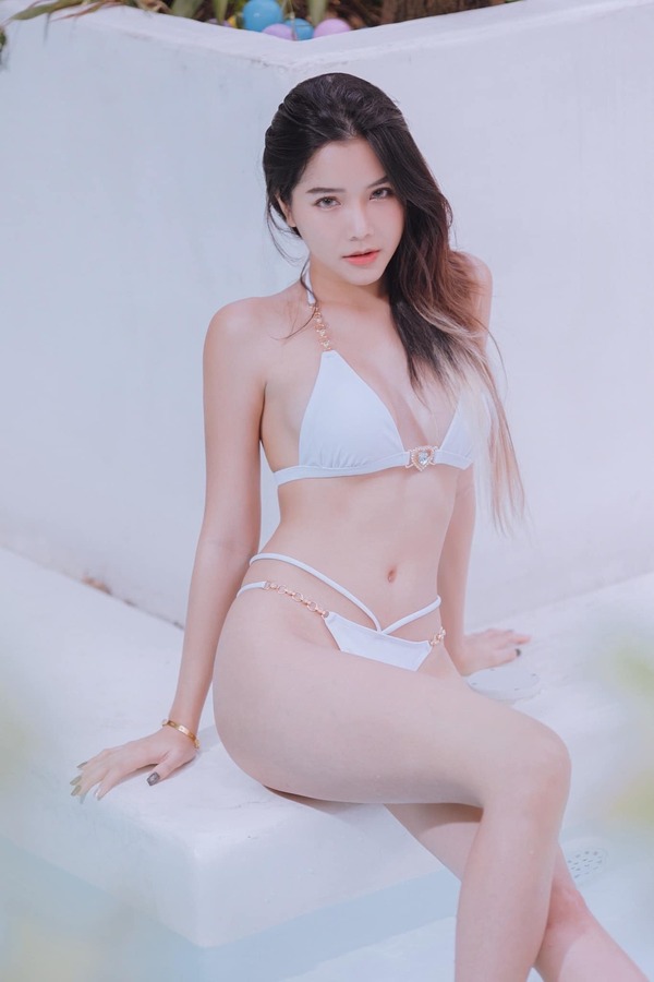 ใบเฟิร์น พิชญ์ชามญช์ สาว Onlyfans สุดเซ็กซี่ ดีกรีนางงาม 33