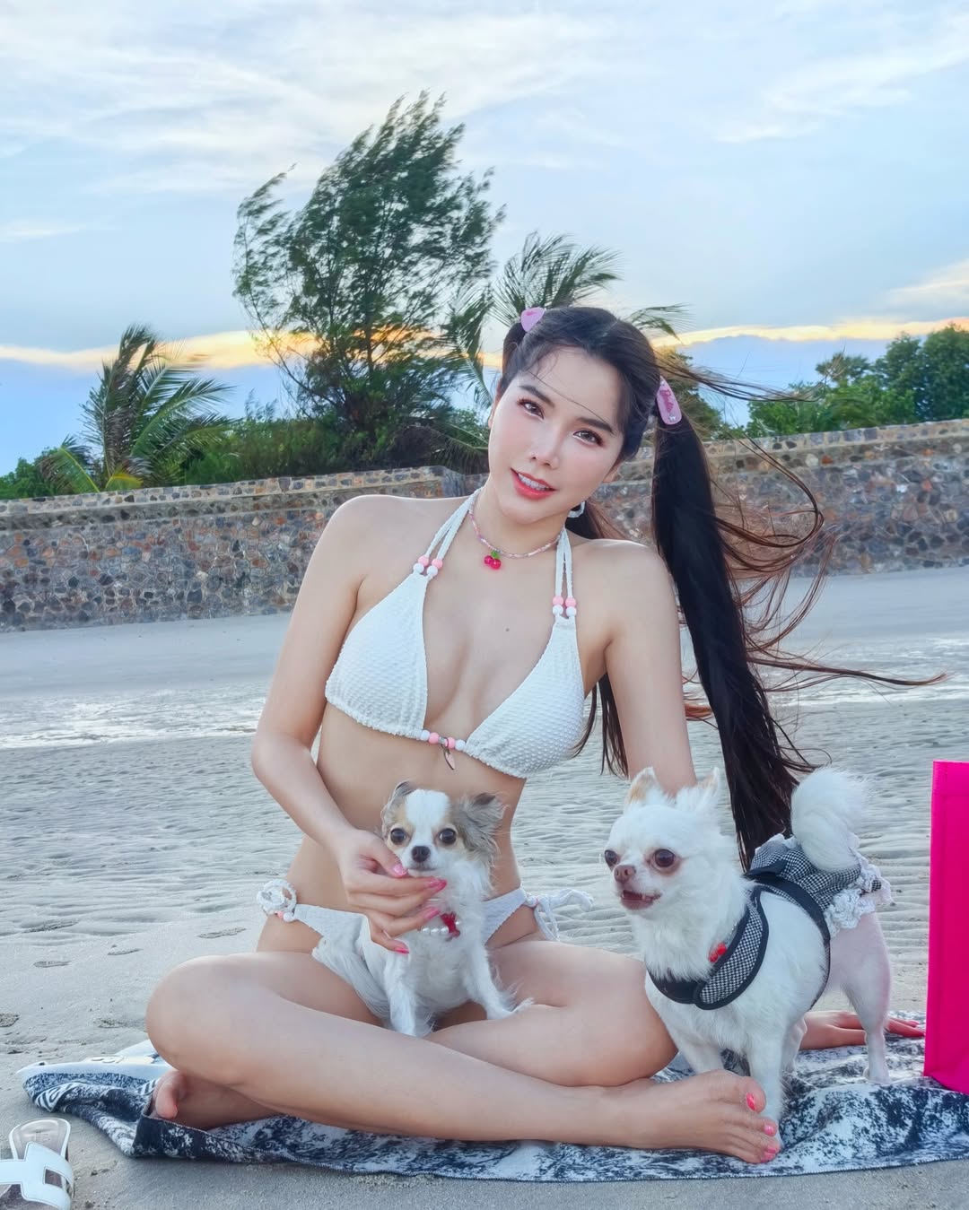 ใบเฟิร์น พิชญ์ชามญช์ สาว Onlyfans สุดเซ็กซี่ ดีกรีนางงาม 35
