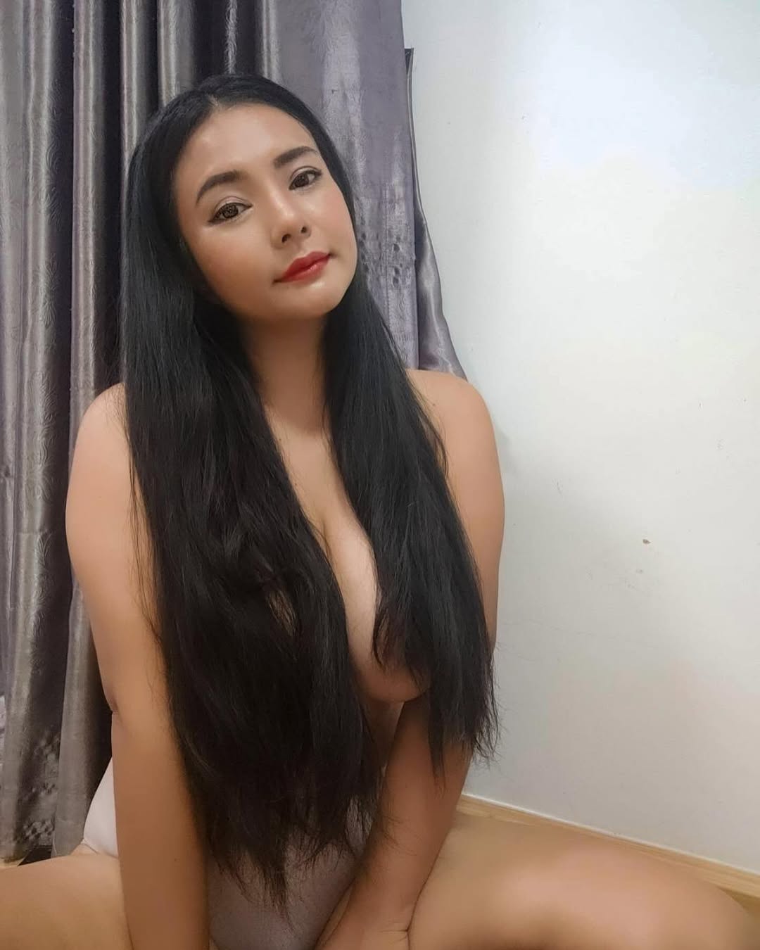 กล้วยแขก สุมิตรา Onlyfans สาว หน้าอกบึ้ม สุดแซ่บ เซ็กซี่ 18+ 5