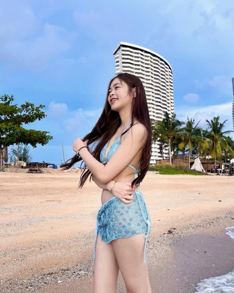 ณชา chanaa2002