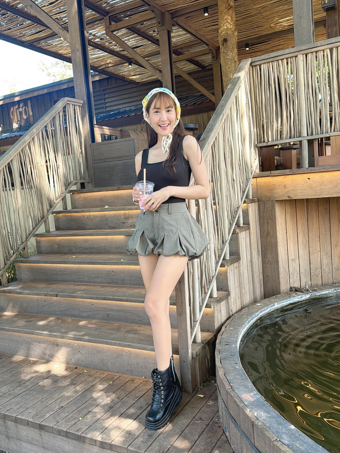 Aern wisetchat สาวหวานปนเซ็กซี่ที่บาลานซ์แฟชั่นกับพลังบวก 16