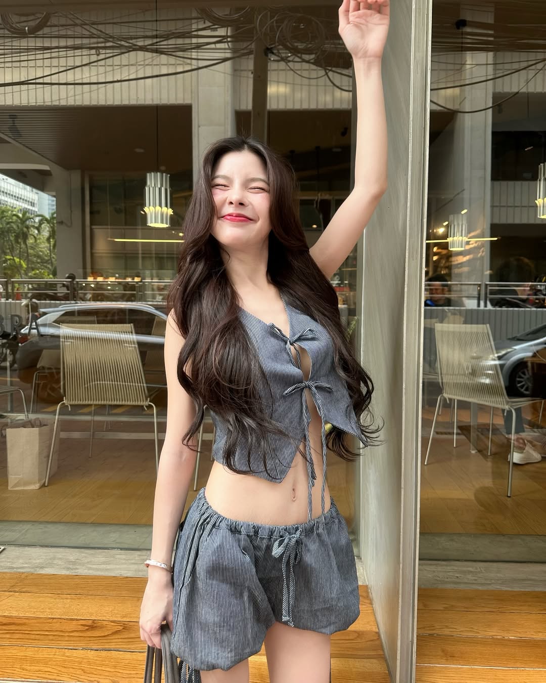น้องหวาน รวีวรรณ vk สาวหมวยน่ารัก ยิ้มทีใจละลาย 24