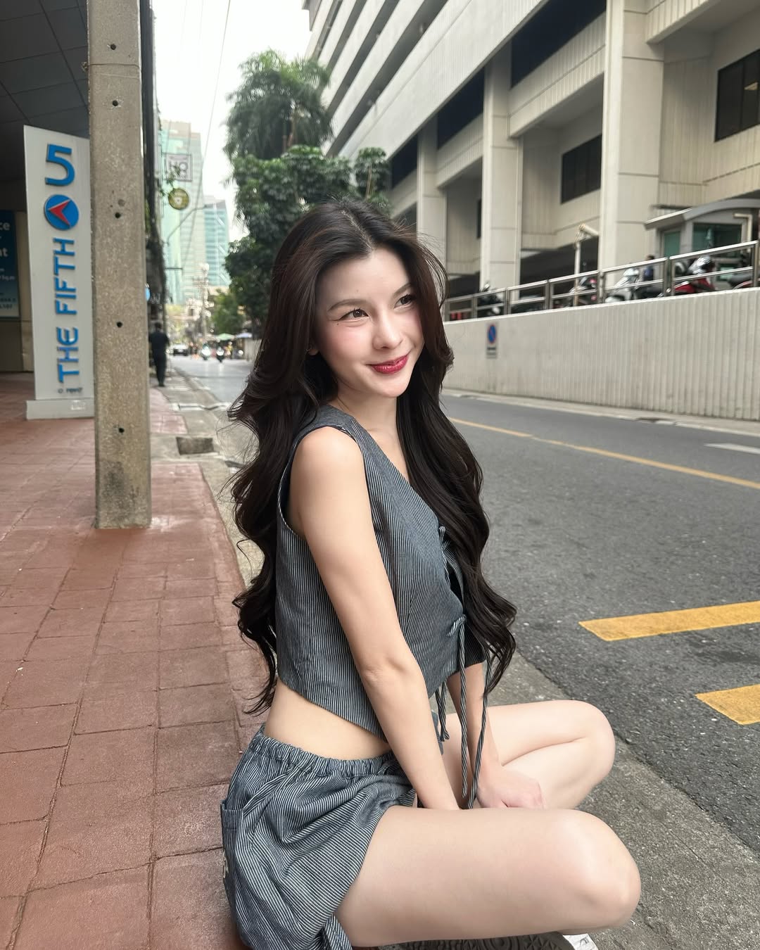 น้องหวาน รวีวรรณ vk สาวหมวยน่ารัก ยิ้มทีใจละลาย 27