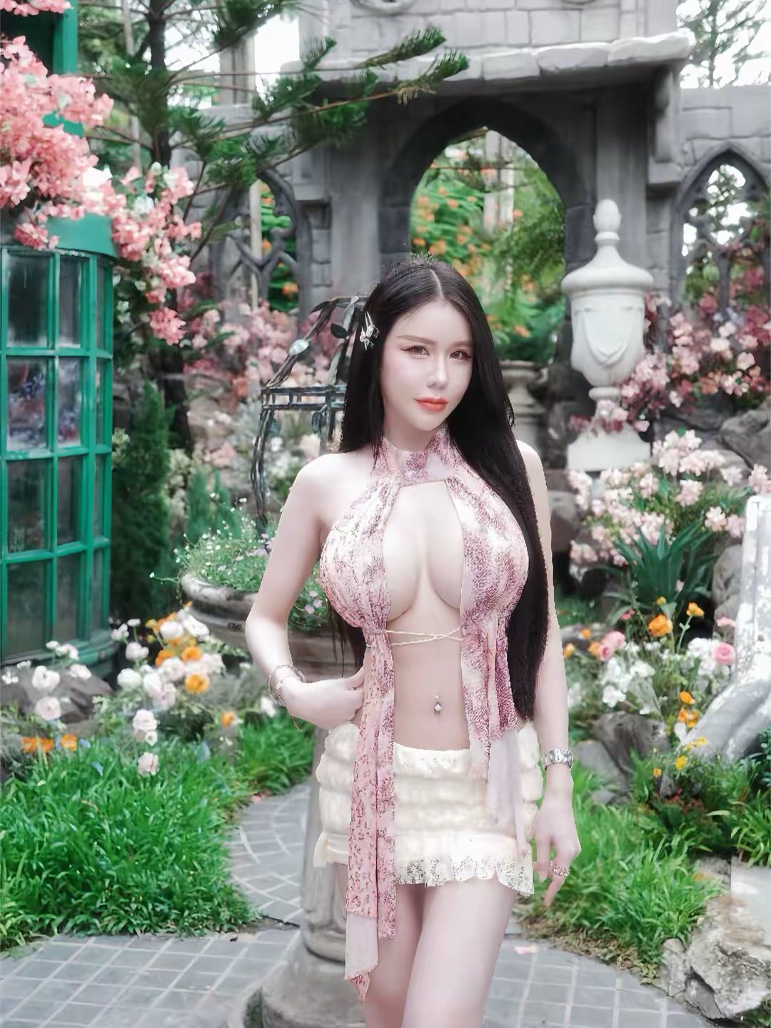 เปิดวาร์ป อามมี่ แม็กซิม นางแบบสาวสุดฮอต เสน่ห์เกินต้านที่แฟน ๆ จับตามอง 5